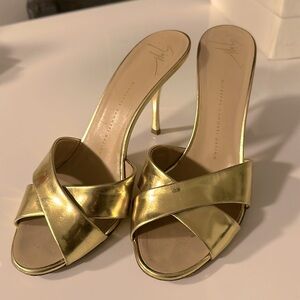Gold Giuseppe Zanotti mules